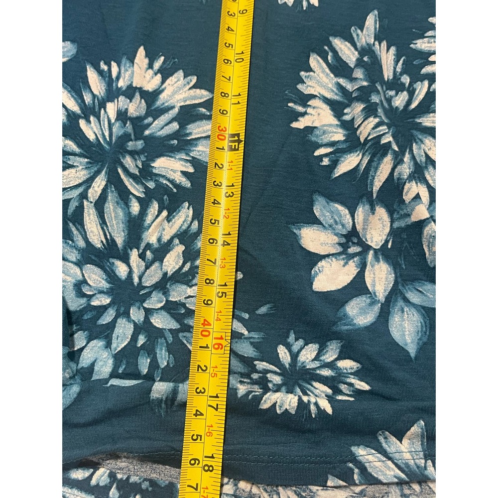 New Direction size small floral blouse - Picture 4 of 5